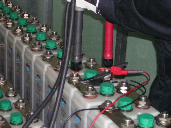 HIGH RATED (CURRENT) DISCHARGE TESTING MACHINE